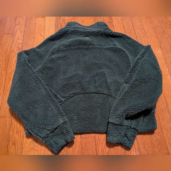 Lululemon Scuba Fleece Cropped Funnel Neck Pullover, M/L, Green - Picture 5 of 8
